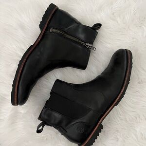 Timberland men’s waterproof Chelsea boots